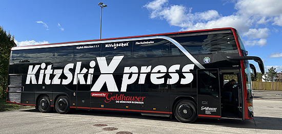 Der neue Doppeldeckerbus von KitzSkiXpress fährt ab 20.11.2021 ab 55 € von München nach Kitzbühel (©Foto. Martin Schmitz)